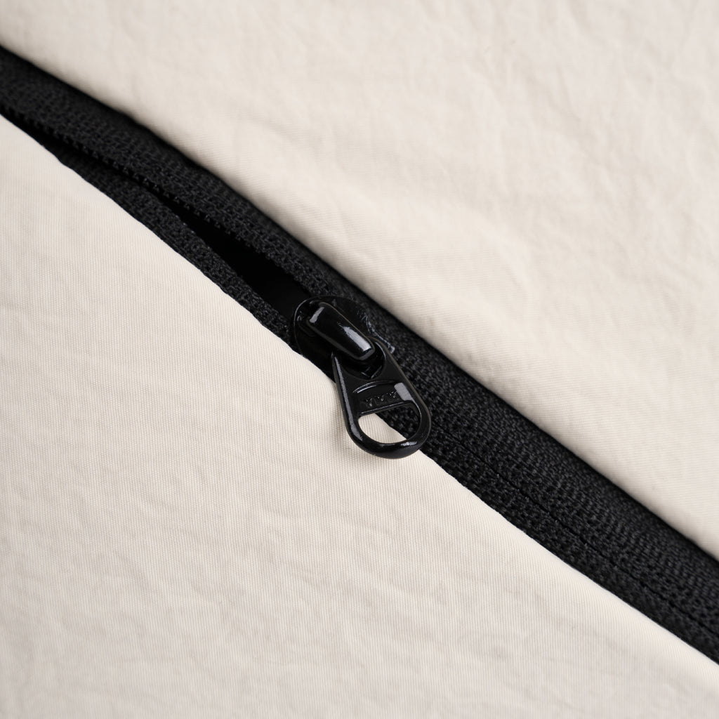 Ivory Dust Flow Gym Bag